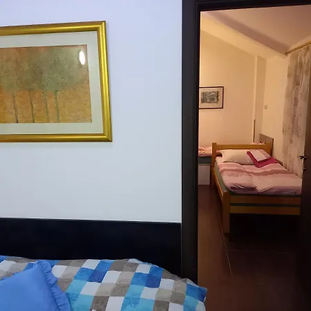 Apartment Point